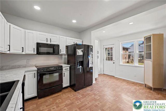 1324 Easton Avenue, Bethlehem City, PA 18018