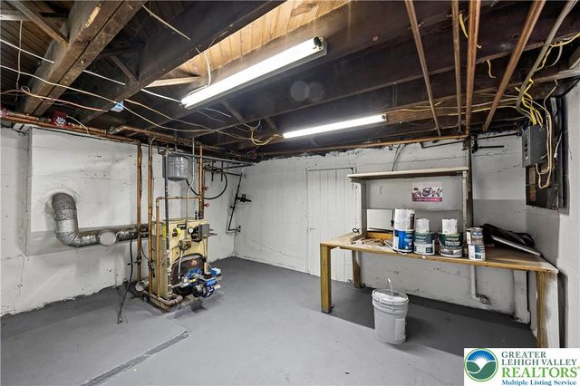 1324 Easton Avenue, Bethlehem City, PA 18018