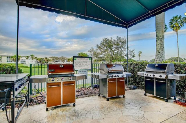 2401 Antigua Circle F1, Coconut Creek, FL 33066
