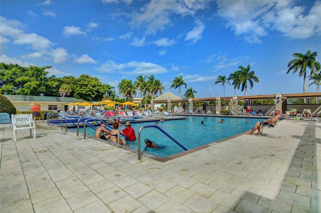 2401 Antigua Circle F1, Coconut Creek, FL 33066