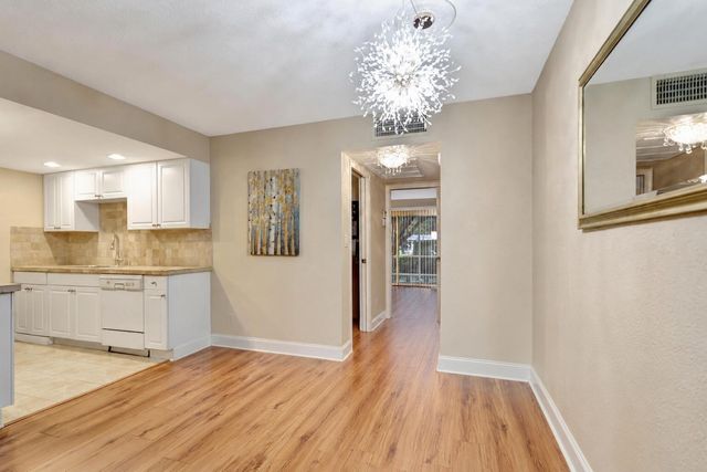 2401 Antigua Circle F1, Coconut Creek, FL 33066
