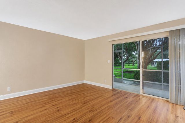 2401 Antigua Circle F1, Coconut Creek, FL 33066