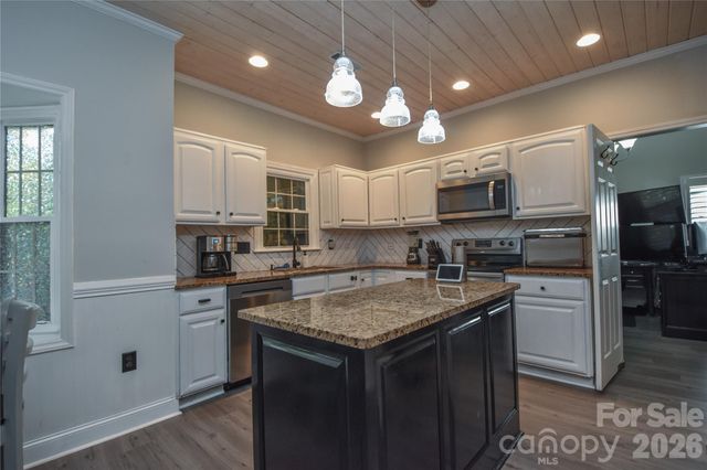 135 Southhaven Drive, Mooresville, NC 28117