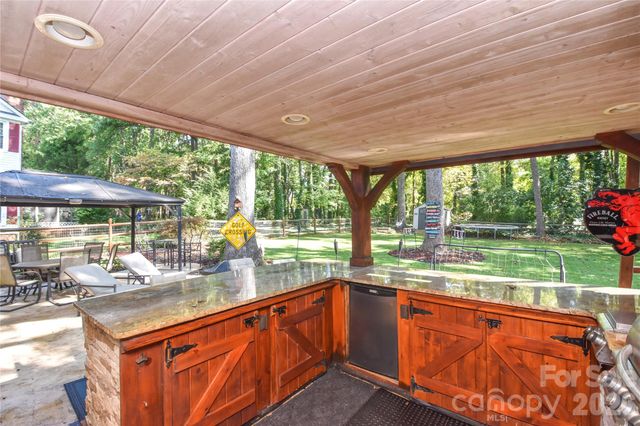 135 Southhaven Drive, Mooresville, NC 28117