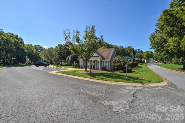 135 Southhaven Drive, Mooresville, NC 28117