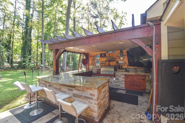 135 Southhaven Drive, Mooresville, NC 28117