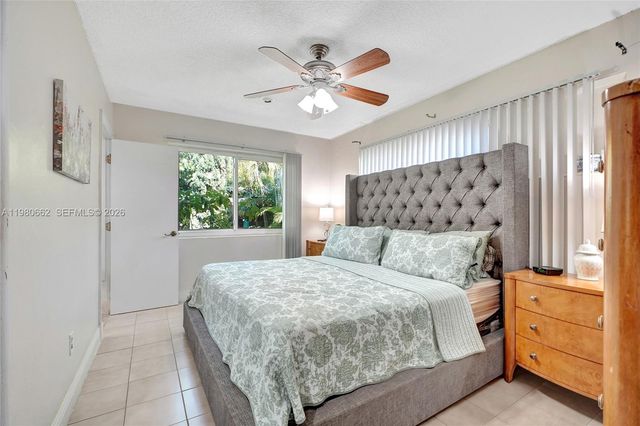 2258 SW 15th St, Miami, FL 33145