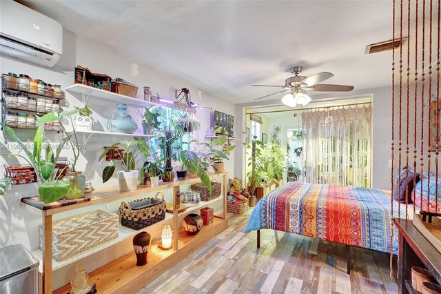 2258 SW 15th St, Miami, FL 33145