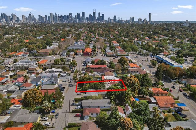 2258 SW 15th St, Miami, FL 33145