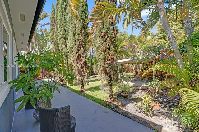 2258 SW 15th St, Miami, FL 33145