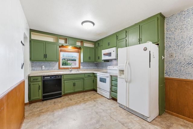 108 21st Avenue N, Saint Cloud, MN 56303