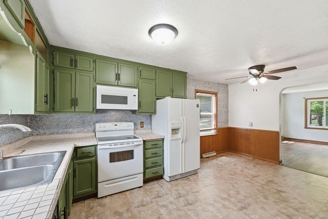 108 21st Avenue N, Saint Cloud, MN 56303