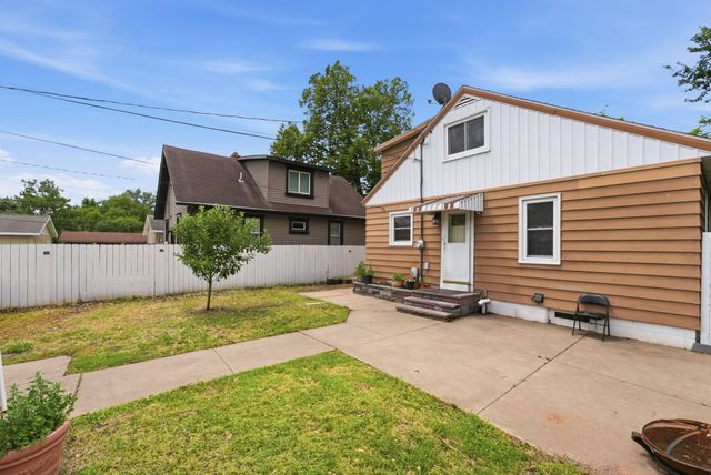 108 21st Avenue N, Saint Cloud, MN 56303