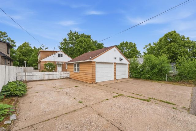 108 21st Avenue N, Saint Cloud, MN 56303