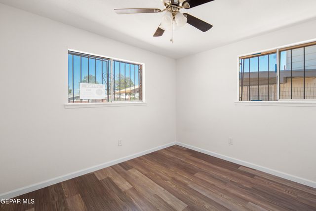 10045 KELLOGG Street, El Paso, TX 79924