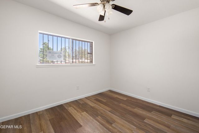 10045 KELLOGG Street, El Paso, TX 79924