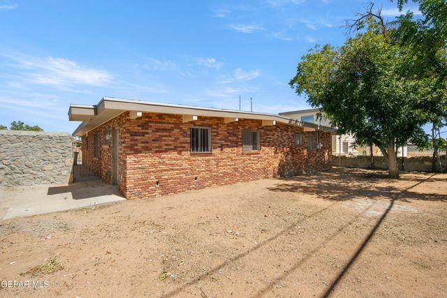 10045 KELLOGG Street, El Paso, TX 79924