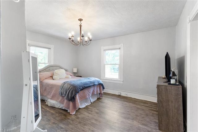 9239 Farys Mill RD, Gloucester, VA 23061