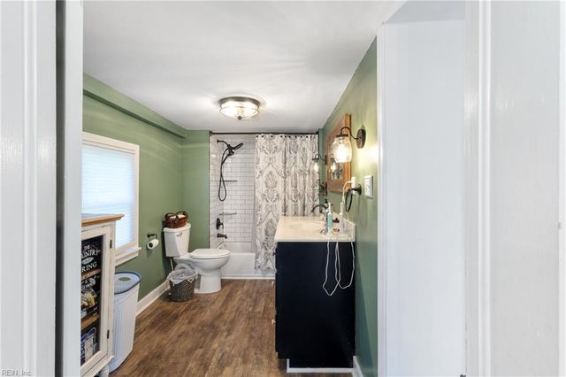 9239 Farys Mill RD, Gloucester, VA 23061