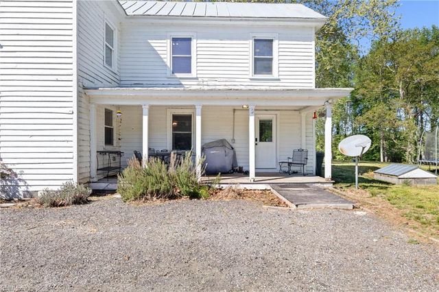 9239 Farys Mill RD, Gloucester, VA 23061