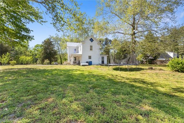 9239 Farys Mill RD, Gloucester, VA 23061