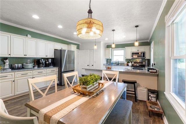 9239 Farys Mill RD, Gloucester, VA 23061