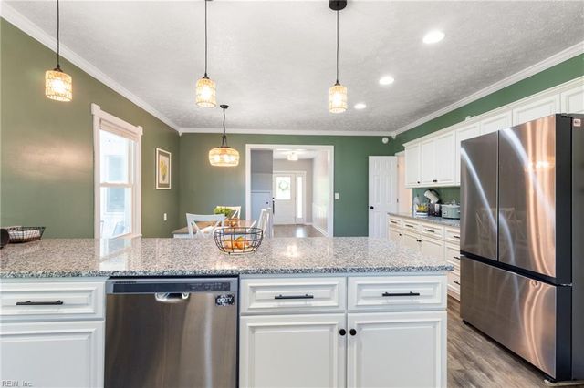 9239 Farys Mill RD, Gloucester, VA 23061