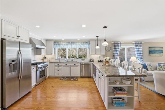 60 Harbor Hill Road, Chatham, MA 02633