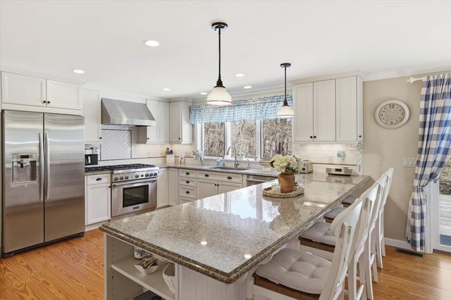 60 Harbor Hill Road, Chatham, MA 02633