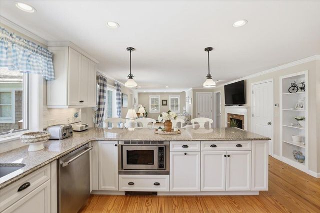 60 Harbor Hill Road, Chatham, MA 02633