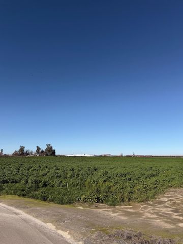 16508 S Clovis Avenue, Selma, CA 93662