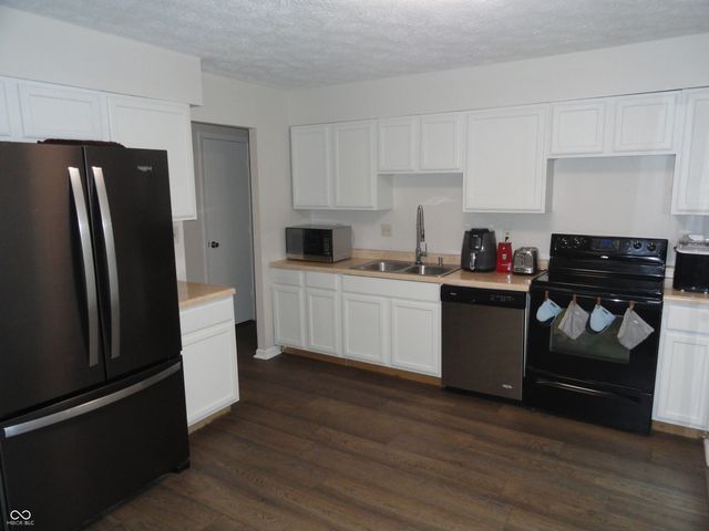 2306 Hawthorn Place, Noblesville, IN 46062