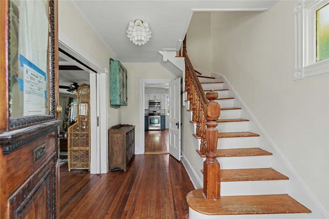 24 Russell Avenue, Newport, RI 02840