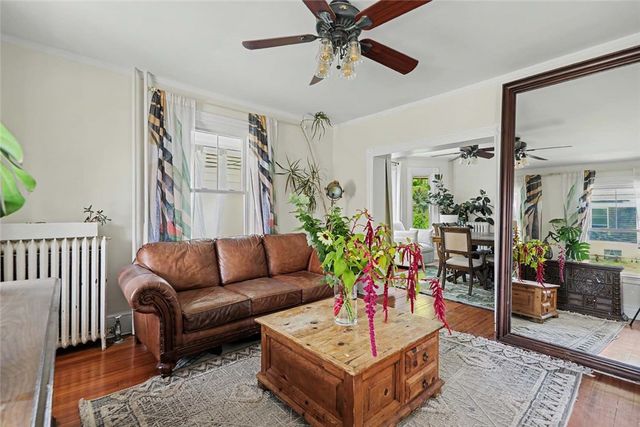 24 Russell Avenue, Newport, RI 02840