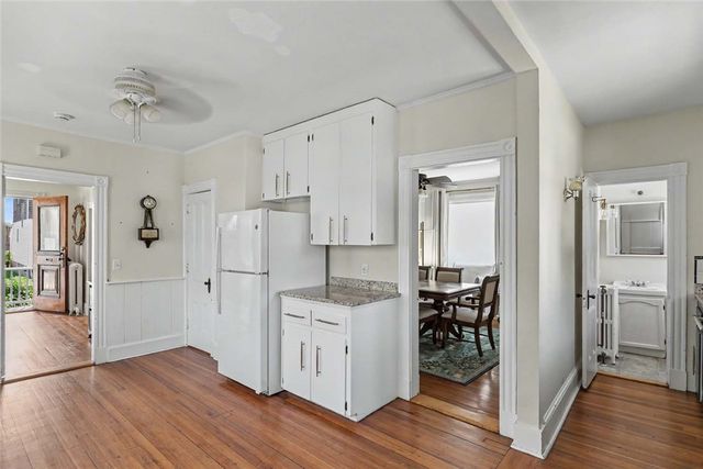 24 Russell Avenue, Newport, RI 02840