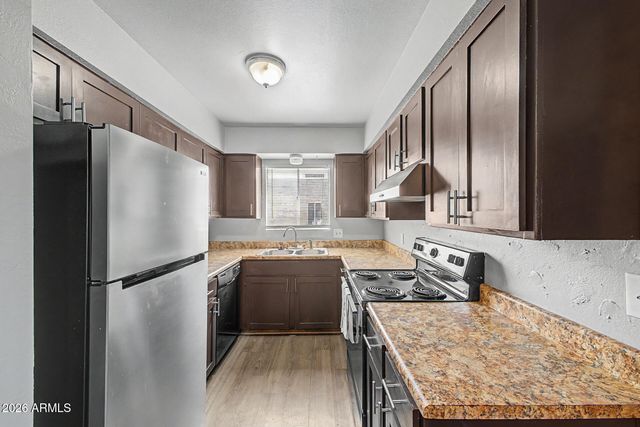 1209 N 47TH Place, Phoenix, AZ 85008