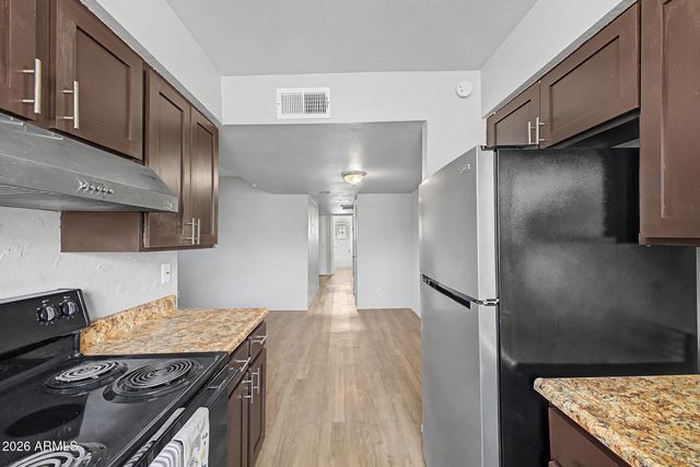 1209 N 47TH Place, Phoenix, AZ 85008