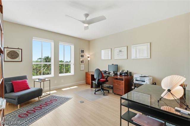 285 Grande WAY 401, Naples, FL 34110