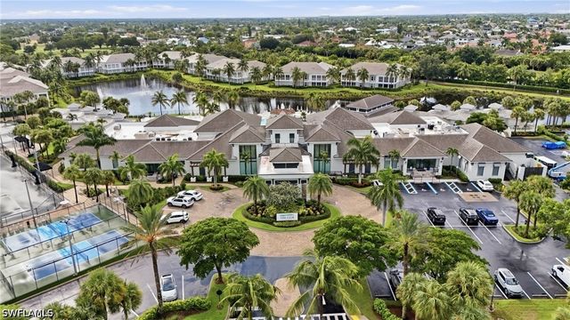 285 Grande WAY 401, Naples, FL 34110