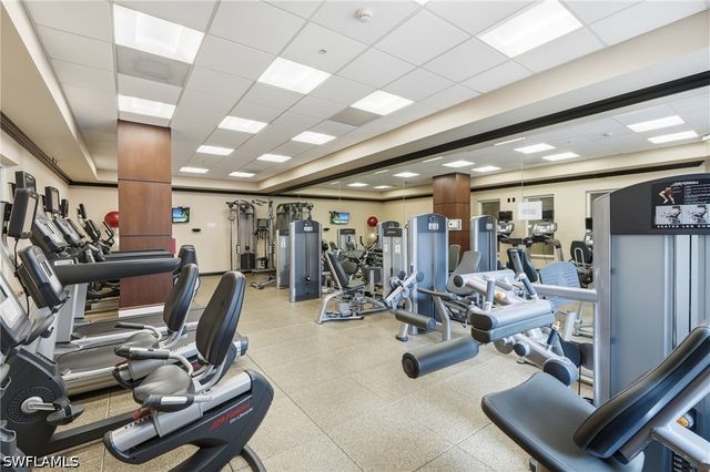 285 Grande WAY 401, Naples, FL 34110