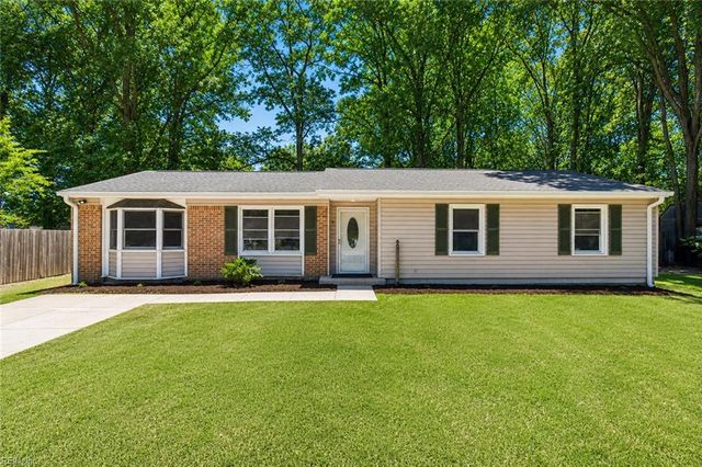 4 Two Oaks CT, Portsmouth, VA 23703