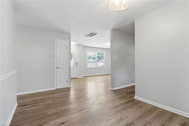 4 Two Oaks CT, Portsmouth, VA 23703