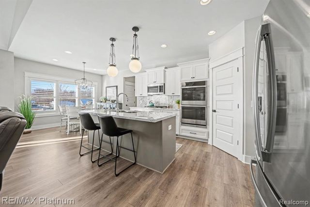 9860 Havendale Drive, Brighton, MI 48114