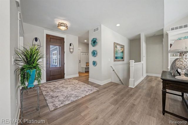 9860 Havendale Drive, Brighton, MI 48114