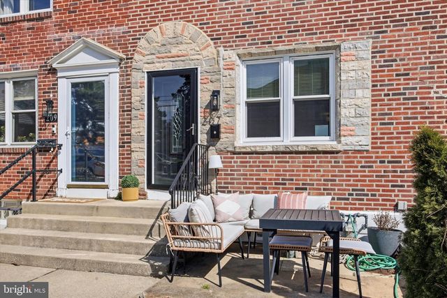 207 N BISHOP AVE, Clifton Heights, PA 19018