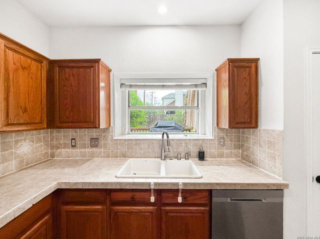 15015 Northern Dancer, San Antonio, TX 78248