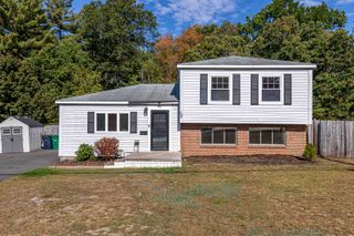 72 Cox Street, Nashua, NH 03064
