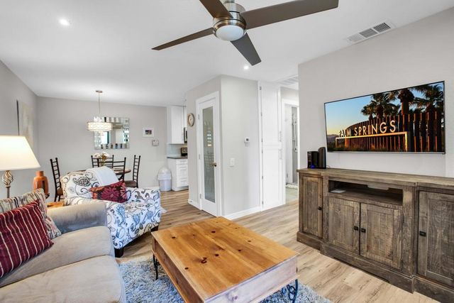 675 N Los Felices Circle W 205, Palm Springs, CA 92262