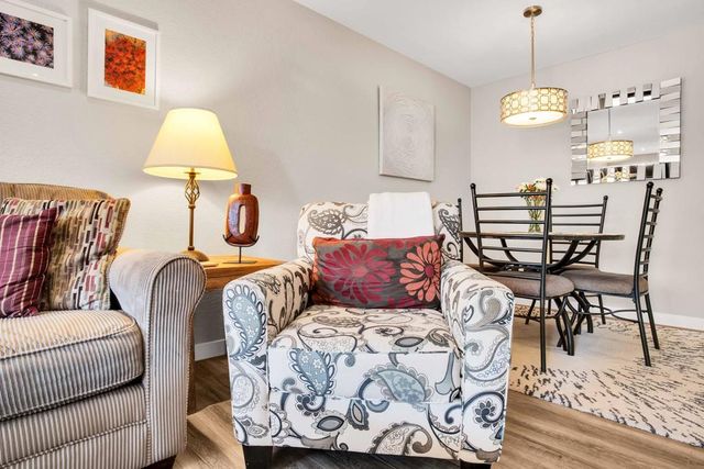 675 N Los Felices Circle W 205, Palm Springs, CA 92262