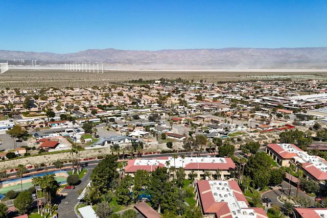 675 N Los Felices Circle W 205, Palm Springs, CA 92262